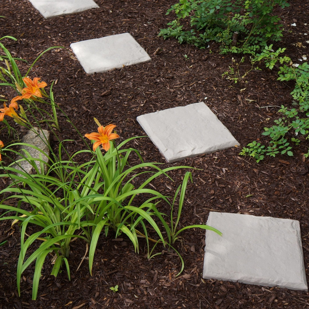 15.5 Interlocking Garden Stepping Stones – Slate Grey Resin Pavers (8 or 16-Pack) 🌿 | Extra-Wide Ground Stakes for Stability – Bonus Rubber Mallet with 16-Pack 🔨 | Weatherproof, Easy Install for Lawn & Pathways